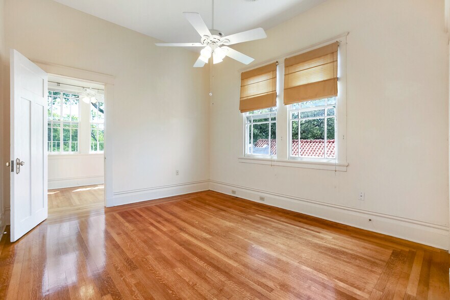 Building Photo - 3618 Napoleon Ave