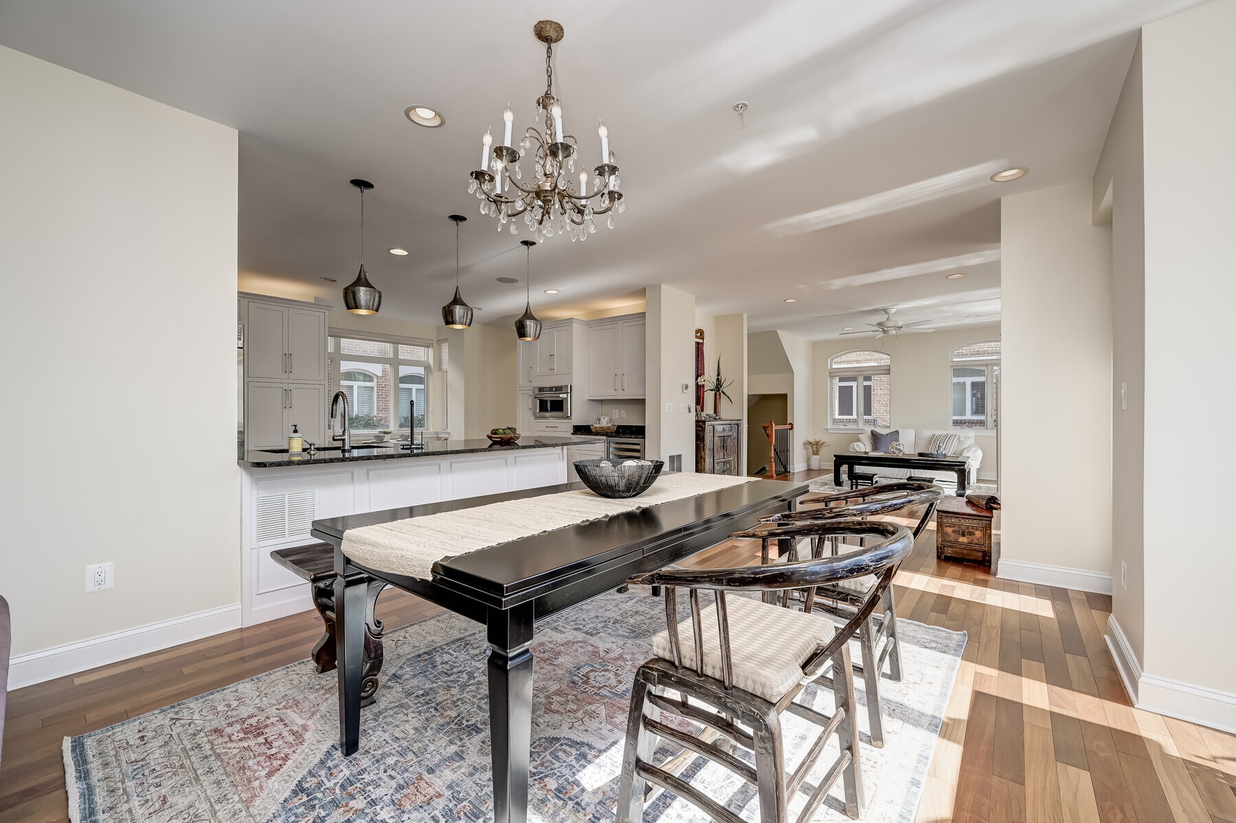 Building Photo - 621 Ponte Villas N