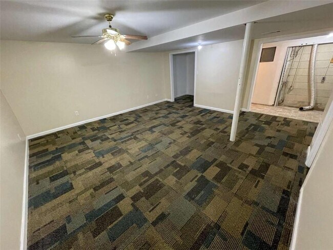 Building Photo - 2596 Woodland Dr NW