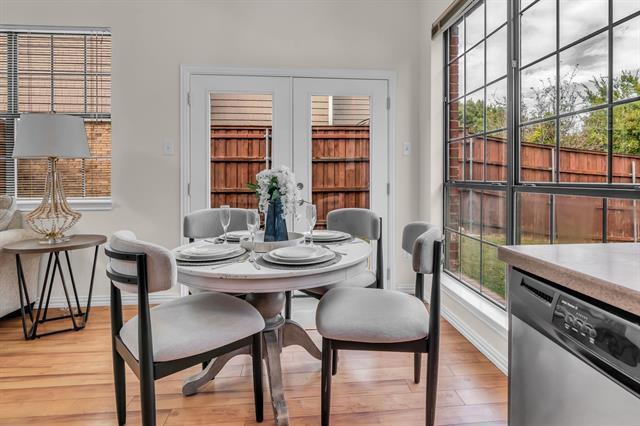 Building Photo - 903 Azalia Dr