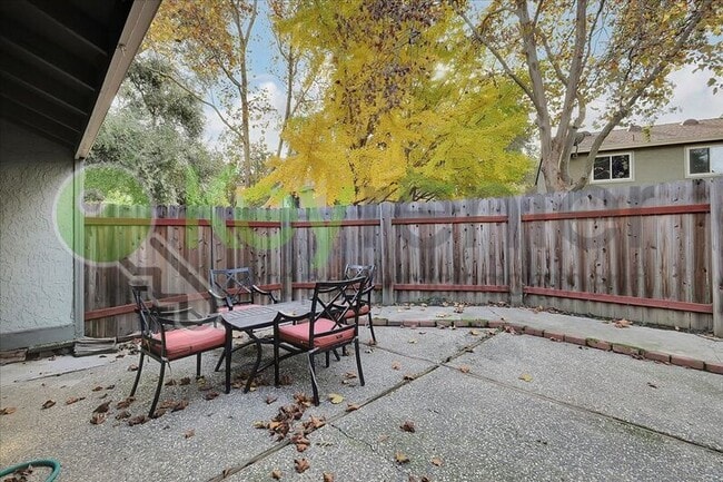 Building Photo - 2692 Bradford Way