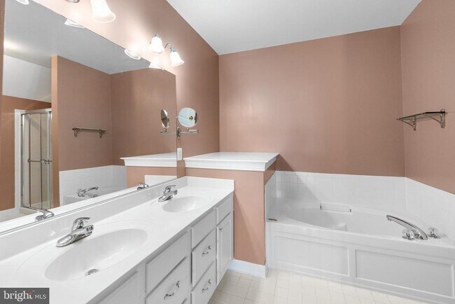 Building Photo - 5068 Minda Ct