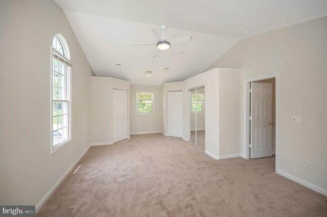 Building Photo - 5063 Tara Dr
