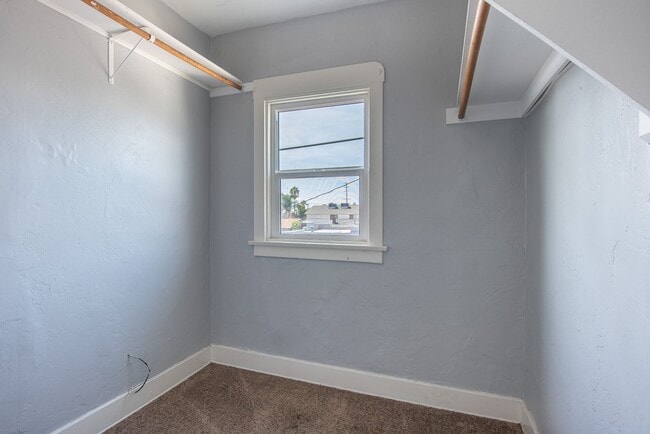 Building Photo - 4818-4822 33rd Street