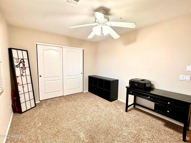 Building Photo - 15730 N Hidden Valley Ln