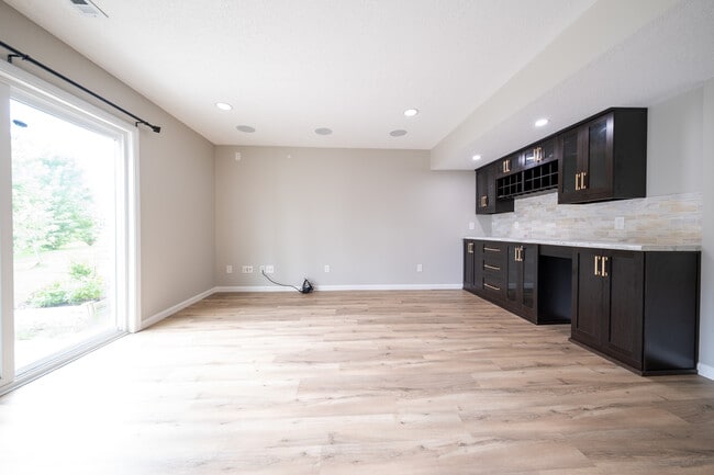 Building Photo - 9183 Lighthouse Ln