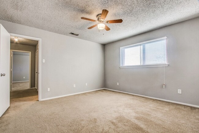 Building Photo - 5100 Melody Ct