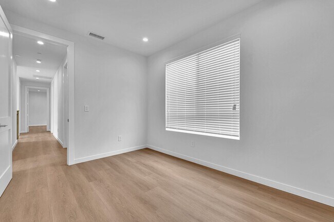 Building Photo - Modern Brand new 5-Bedroom Home for Lease ...