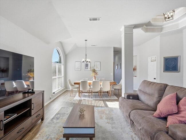 Building Photo - 1316 Pelham Ln