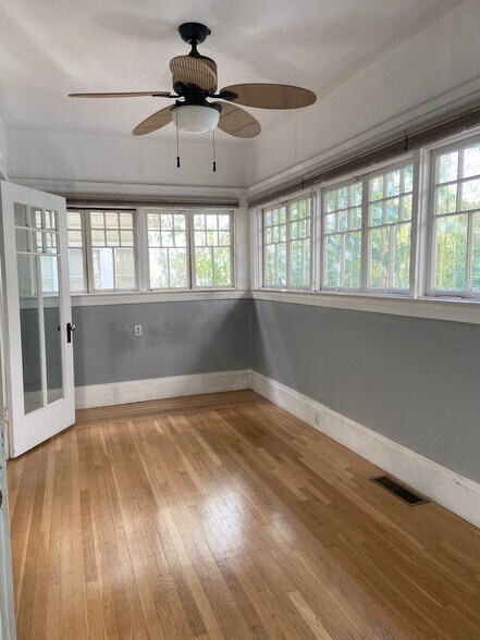 Sun room /study - 1608 22nd St