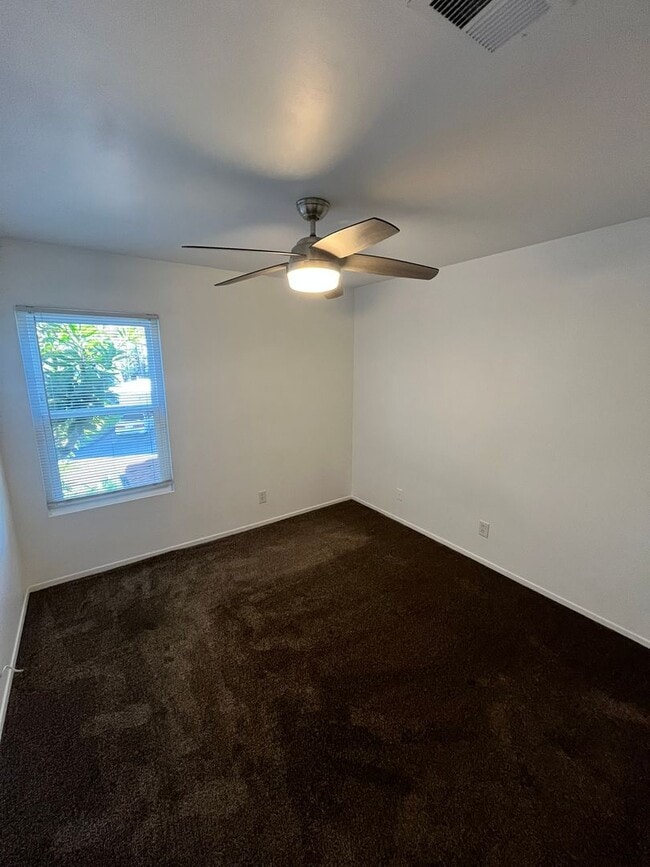 Building Photo - Beautifully Remodeled 2-Bed Condo with Private Patio in Casablanca