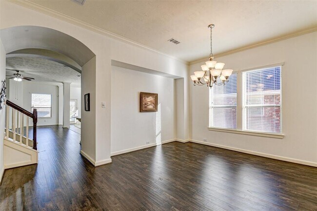 Building Photo - 3810 Pine Forest Green Blvd