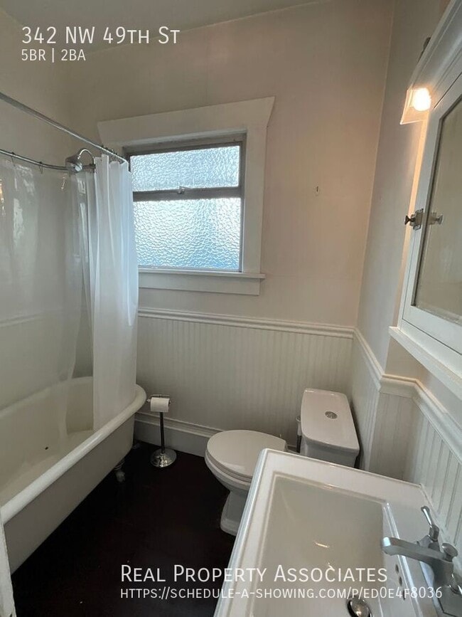 Building Photo - 342 NW 49th St