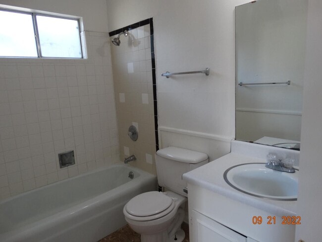 Building Photo - 7132 Larksong St