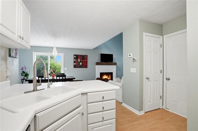 Building Photo - 430 Feyston Ct