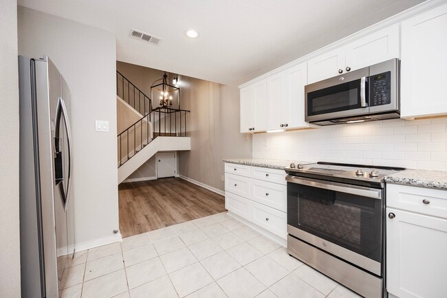 Building Photo - 5005 Georgi Ln