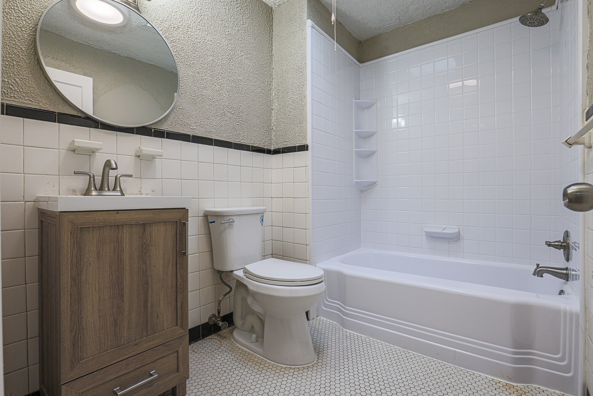 Building Photo - 130 Reedbird Ave