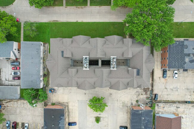 Building Photo - 2008 Vawter St