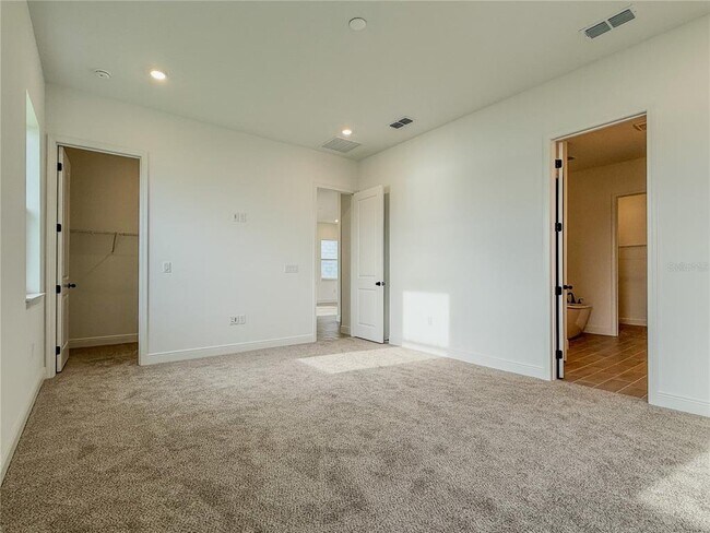 Building Photo - 10020 Ballast Dr