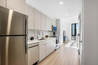 Building Photo - 0 bedroom in JERSEY CITY NJ 07306