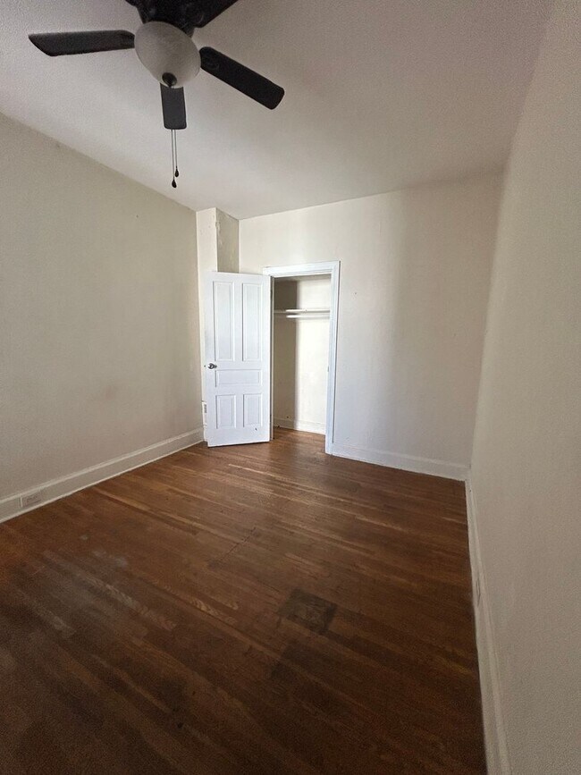 Building Photo - Spacious 3 bedroom uptown, Harrisburg