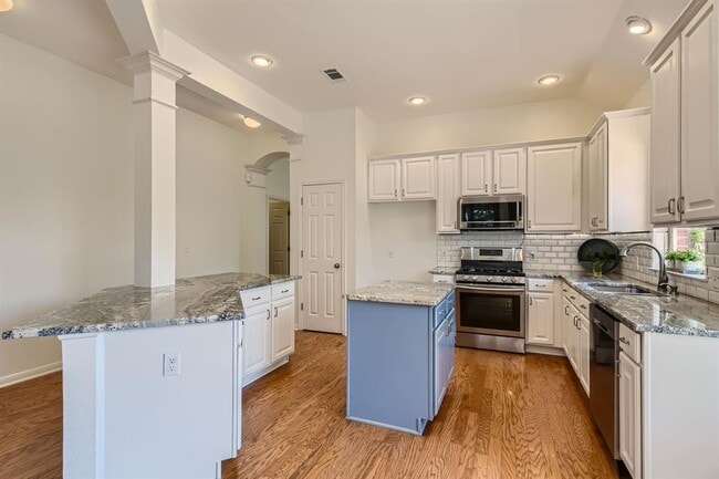 Building Photo - 6740 Poncha Pass