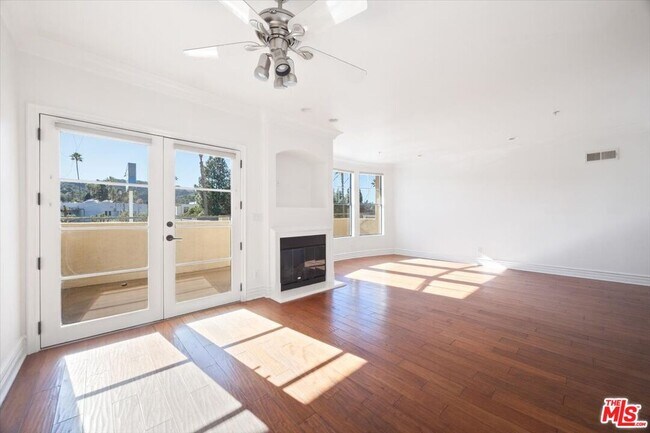 Building Photo - 12026 Hoffman St