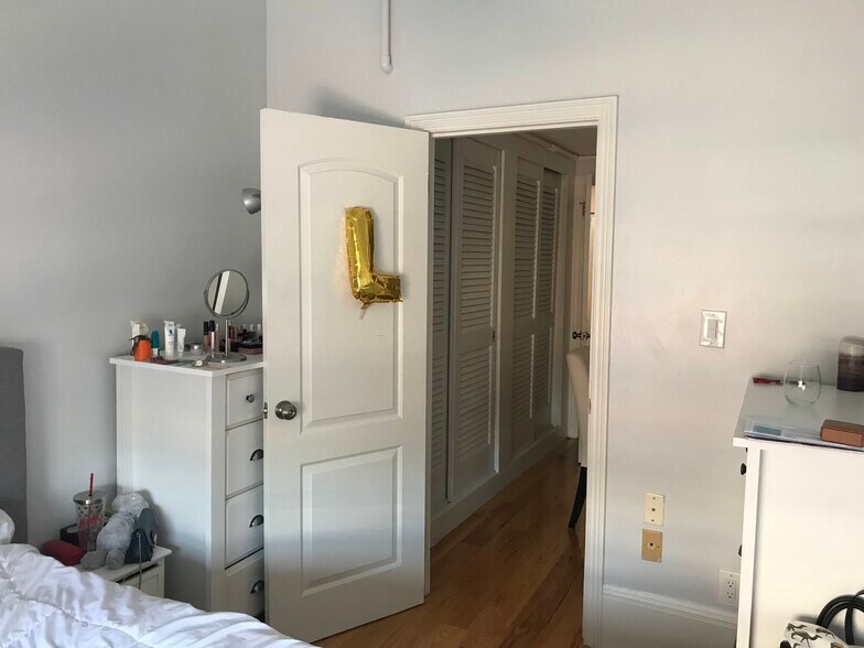 Bedroom 1 - 109 Beacon St