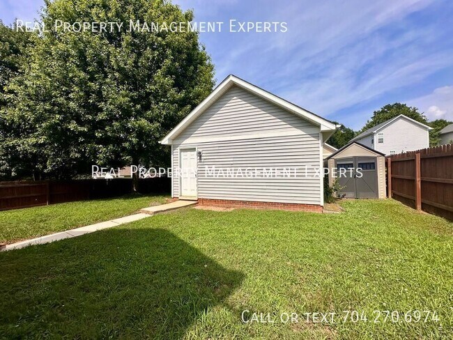 Building Photo - 7603 Rolling Meadows Ln