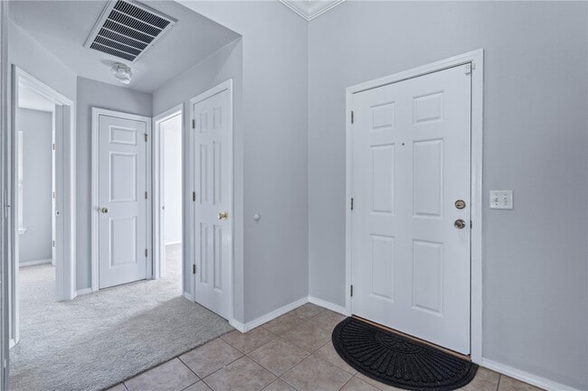 Building Photo - 607 Amanda Dr