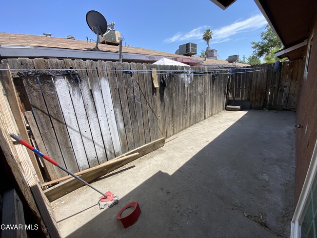 Building Photo - 1108 Monterey St