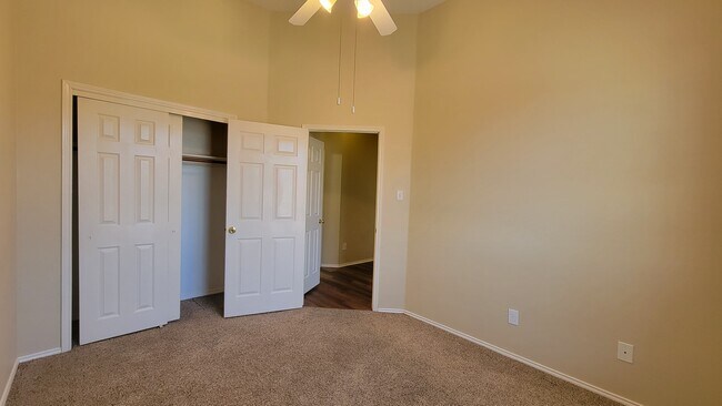 Building Photo - 1606 Jennifer Dr