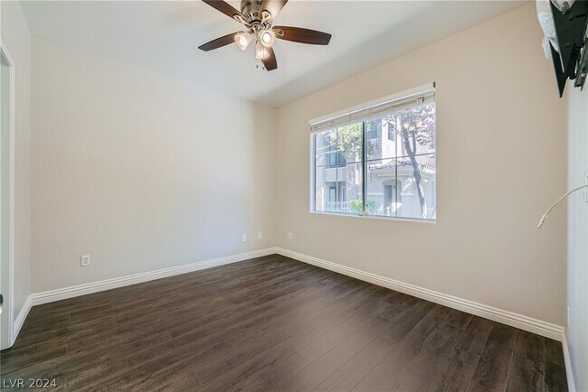 Building Photo - 9050 W Warm Springs Rd