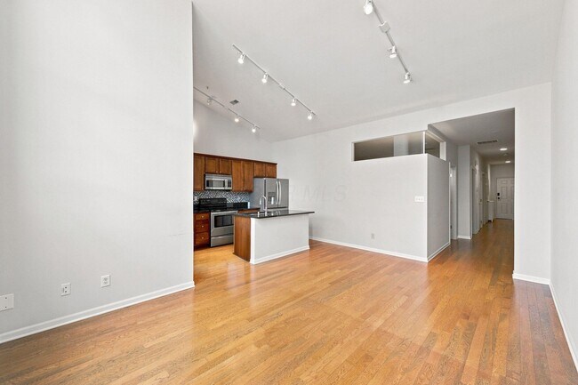 Building Photo - 160 N Wall St
