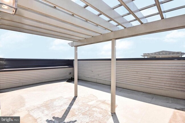 Building Photo - 44858 Tiverton Sq