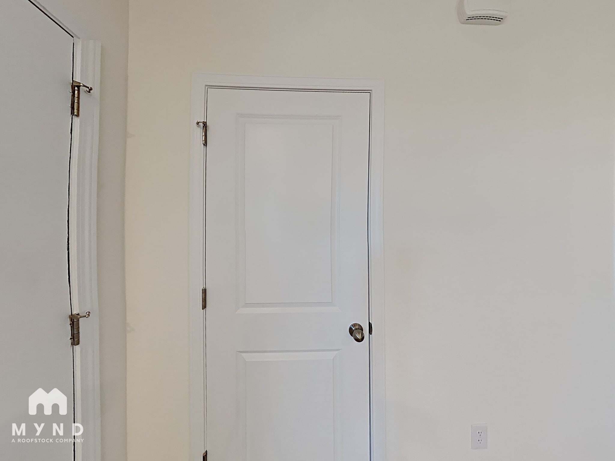 Building Photo - 354 Rayland St