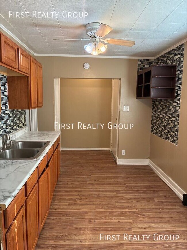 Building Photo - 2144 Neff Rd