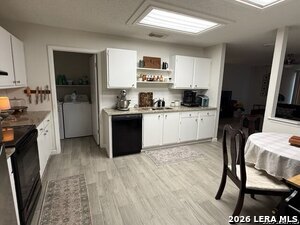 Building Photo - 6855 Columbia Ridge Dr