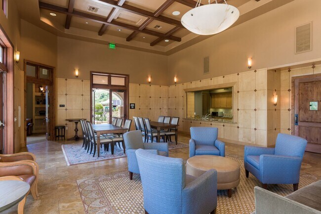 Building Photo - Mission Valley 3 Bedroom Townhome at Escal...