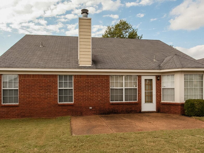 Building Photo - 1030 Jessica Lauren Dr