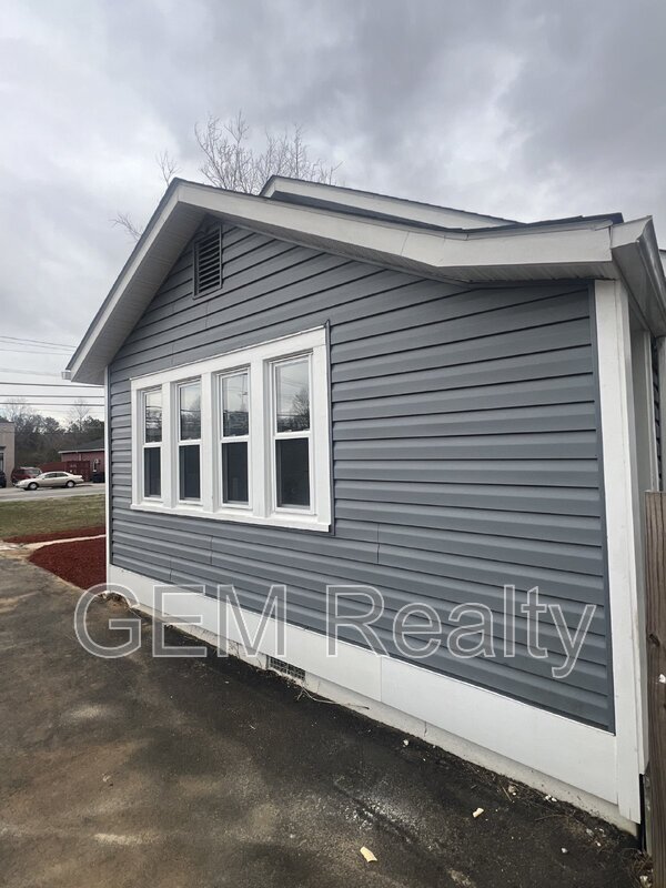Building Photo - 9248 Kings Hwy