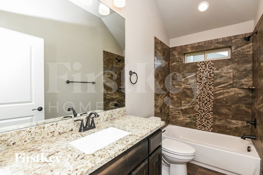 Building Photo - 208 McKittrick Ln