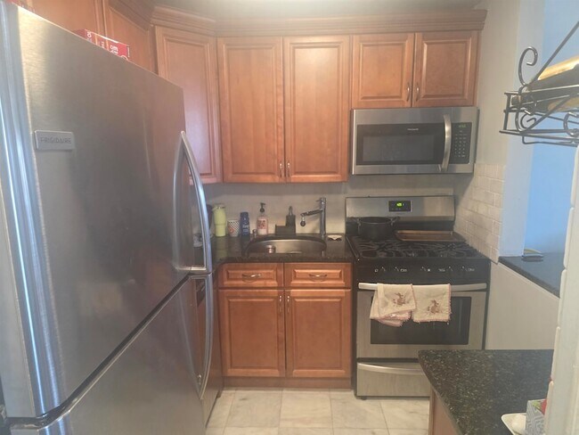 Building Photo - 7100 JFK Blvd E