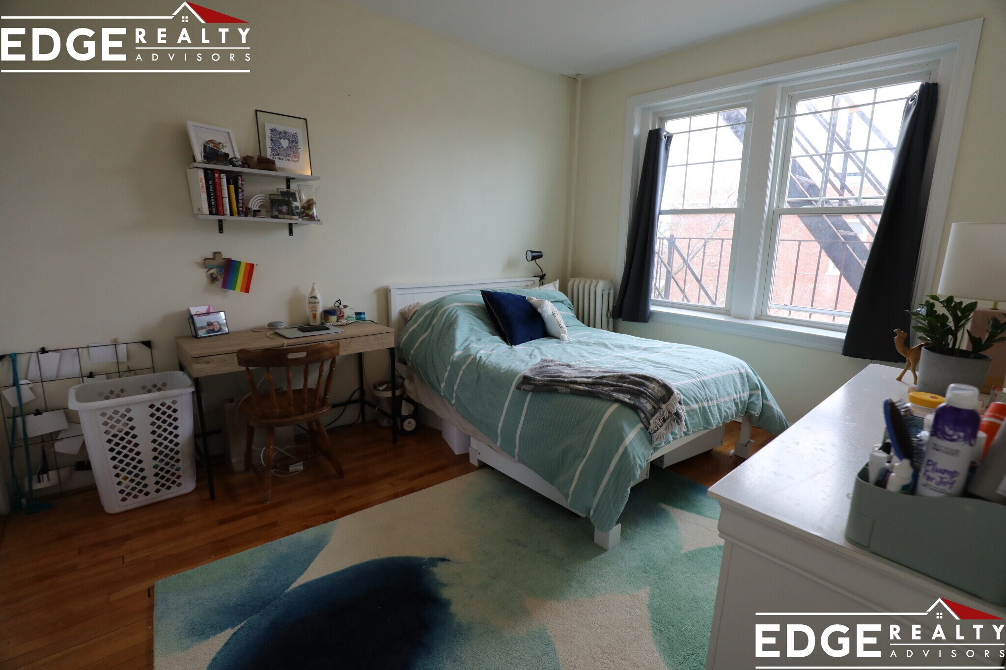 Building Photo - 164 Strathmore Rd