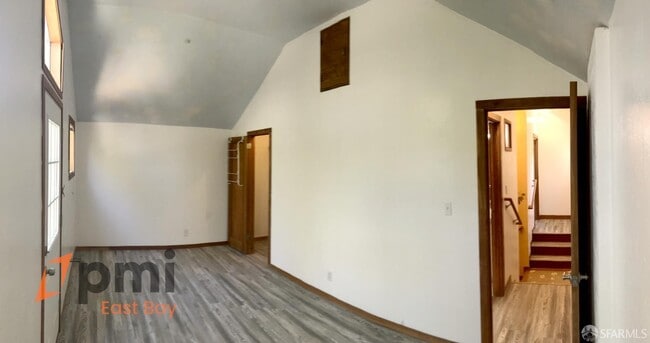 Building Photo - 539 Palms Dr