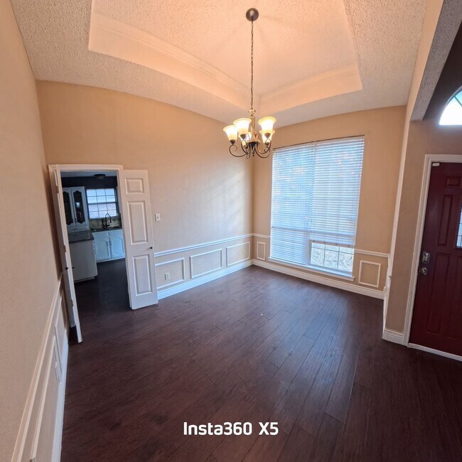 Building Photo - 1454 Cromwell Ct