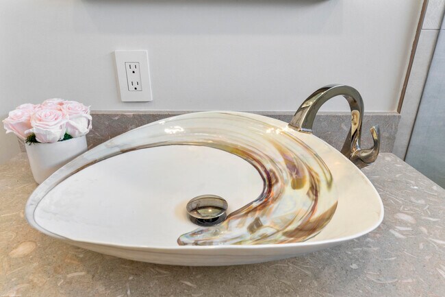 Building Photo - 15611 Milan Ct