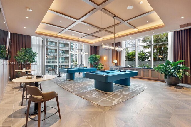 Building Photo - 77 SE 5th St