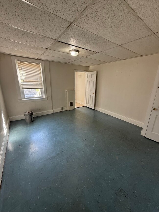 Building Photo - 3005 Hartville St