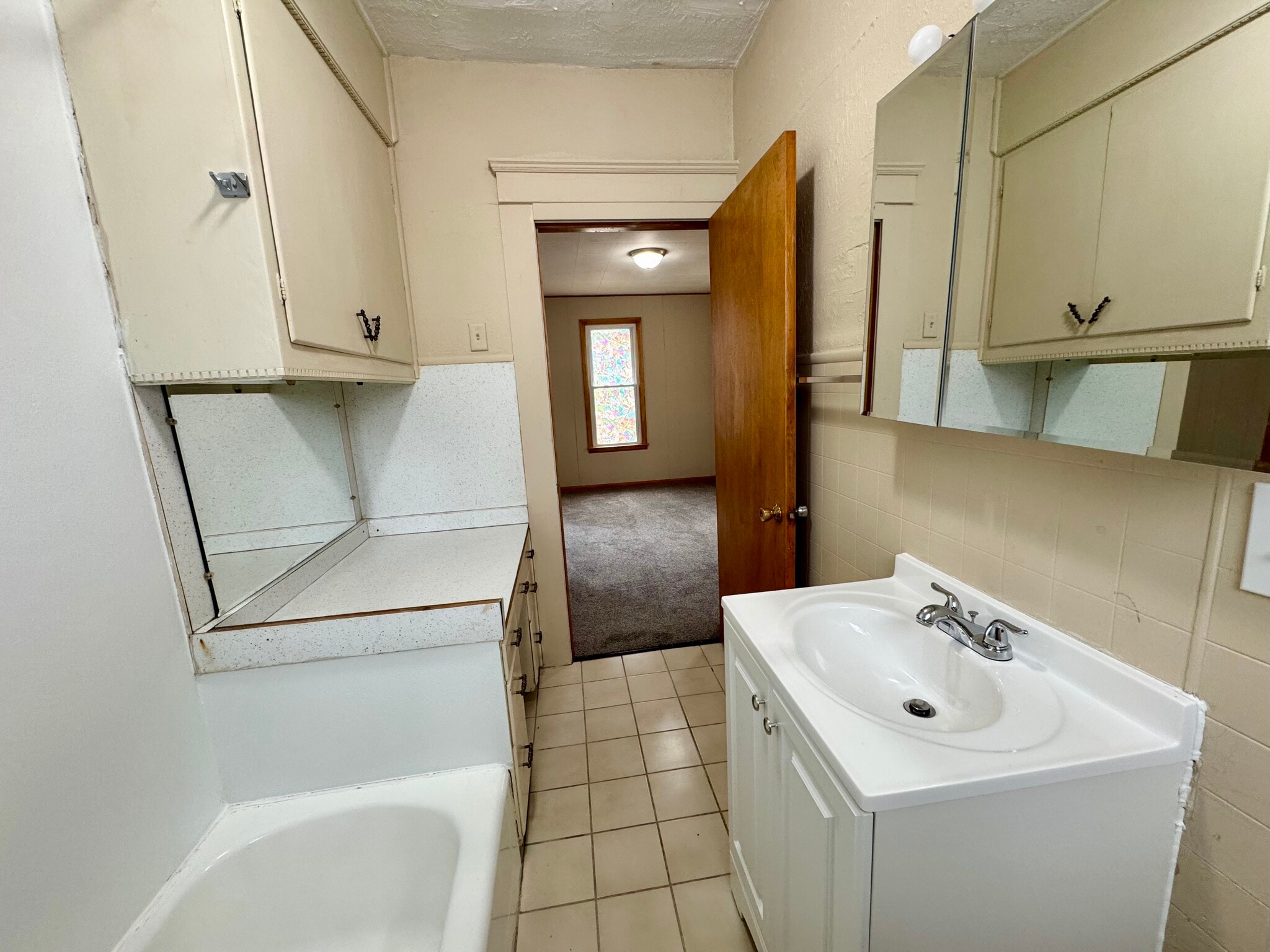 Building Photo - 601 Lincoln Ave NW